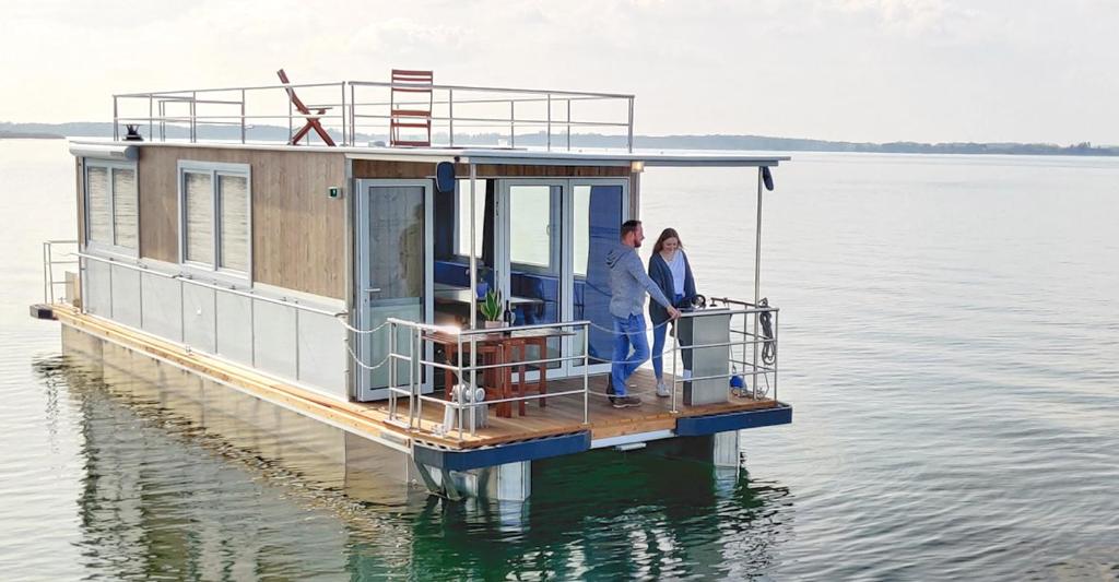 Kuhnle-Tours Hafendorf Müritz - Mobile Home