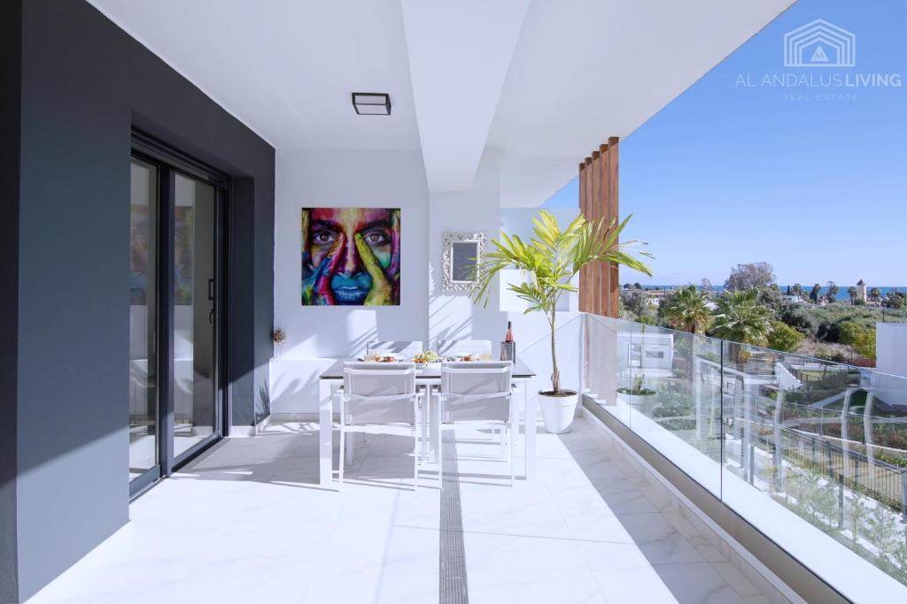 Balkón alebo terasa v ubytovaní Contemporary apartment 8 min to Puerto Banus