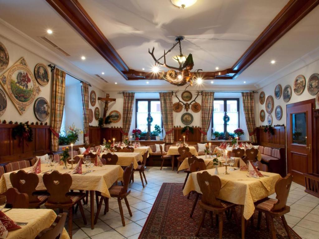 Restaurace v ubytování Hotel-Gasthof Sperrer