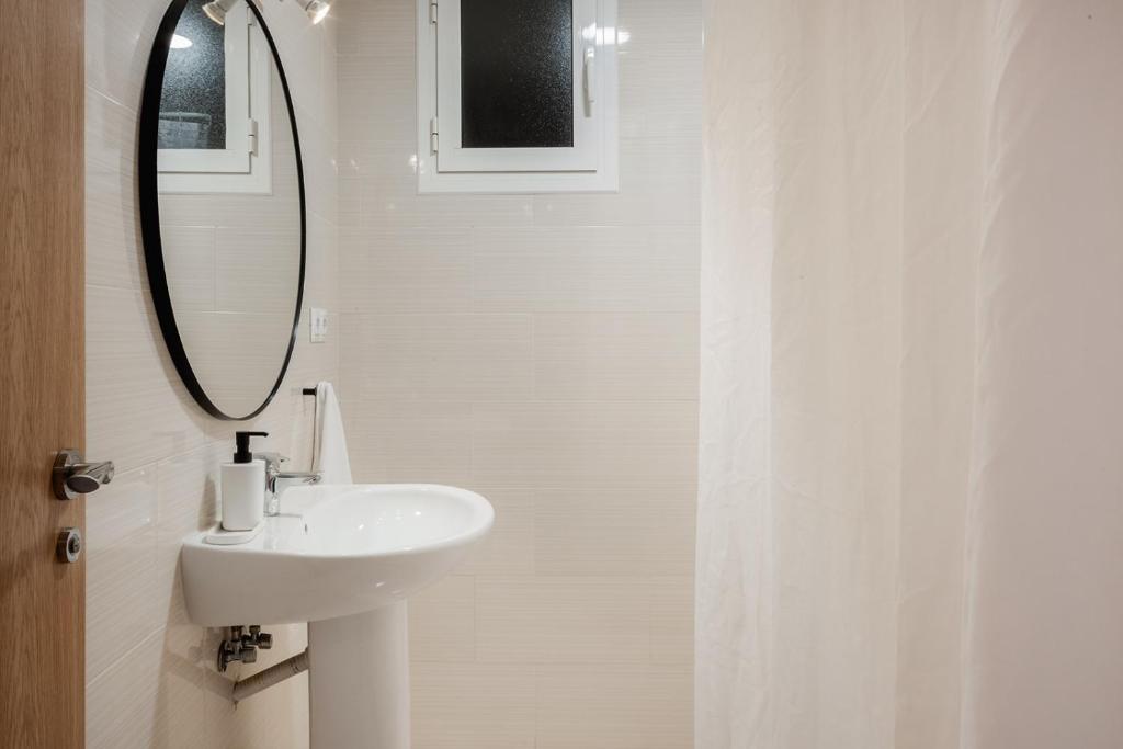 Apartamentos FV Flats Valencia - Mestalla 5, Valencia ...