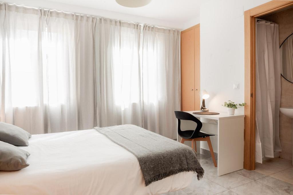 Apartamentos FV Flats Valencia - Mestalla 5, Valencia ...