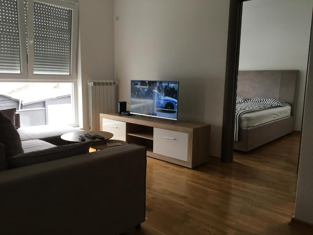Cool Apartments with FREE PARKING - Überlegene Wohnung