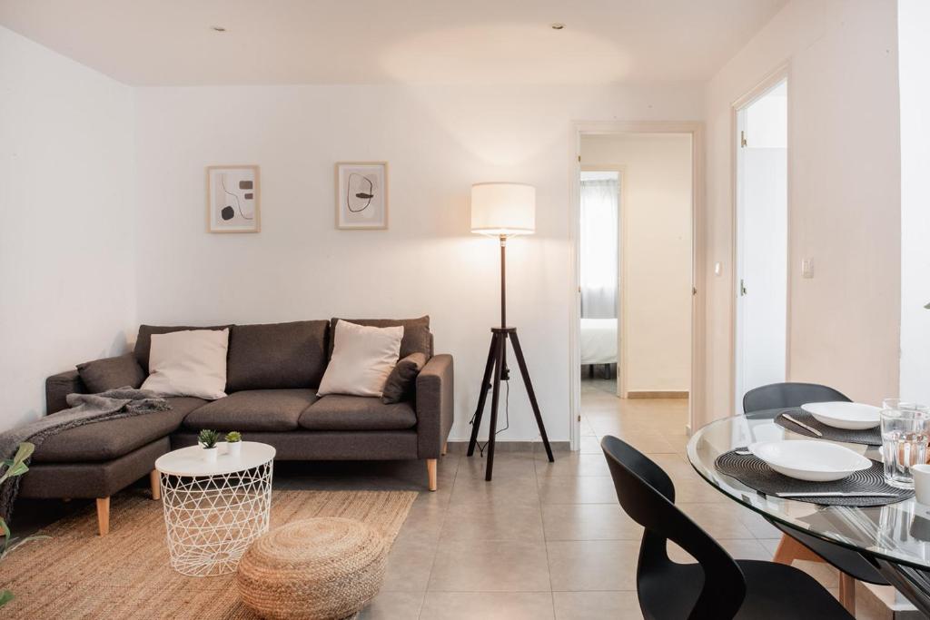 Apartamentos FV Flats Valencia - Mestalla 7, Valencia ...