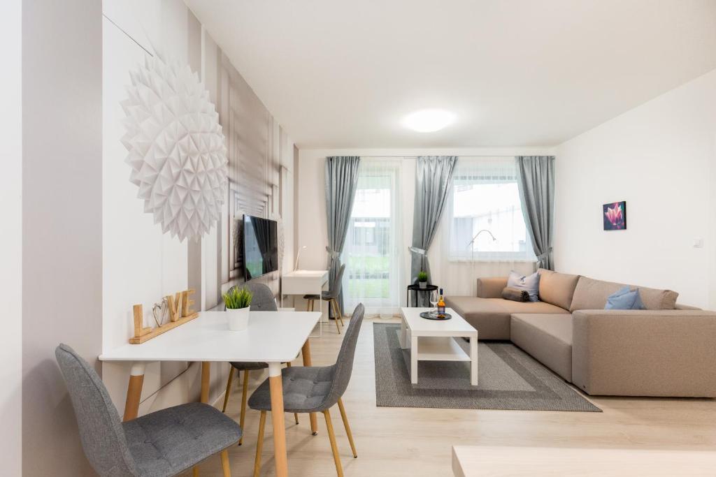 Posedenie v ubytovaní BUDAPEST DOWNTOWN RESIDENCES LEO - AC, ELEVATOR, TERRACE
