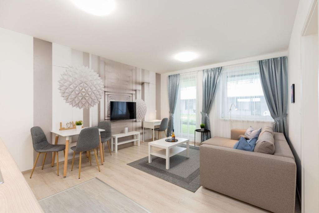 Televízia a/alebo spoločenská miestnosť v ubytovaní BUDAPEST DOWNTOWN RESIDENCES LEO - AC, ELEVATOR, TERRACE