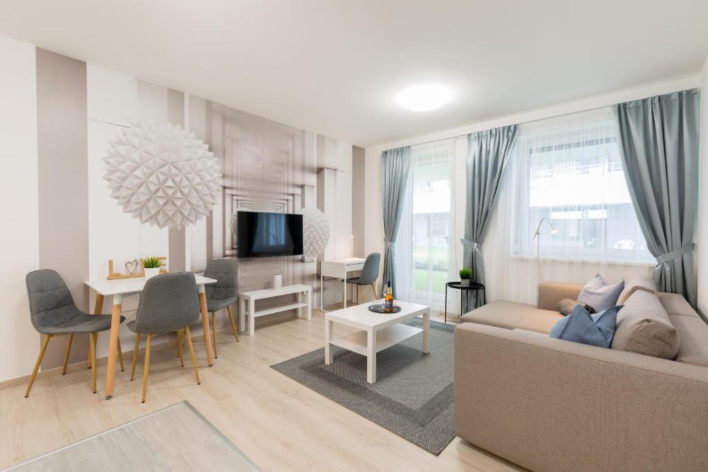 Televízia a/alebo spoločenská miestnosť v ubytovaní BUDAPEST DOWNTOWN RESIDENCES LEO - AC, ELEVATOR, TERRACE