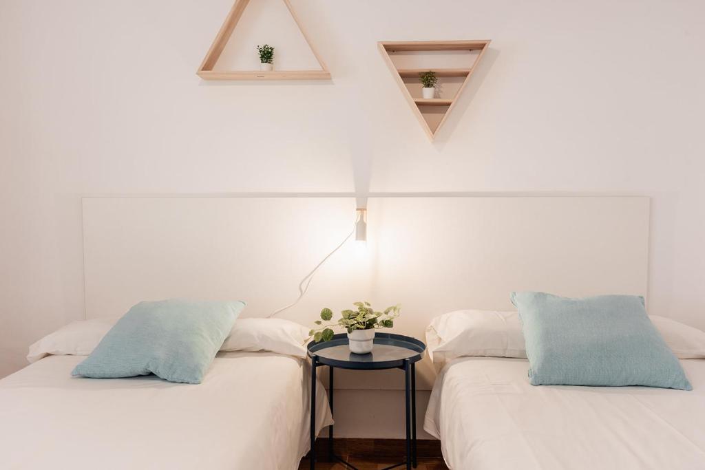 Apartamentos FV Flats Valencia - Mestalla 7, Valencia ...