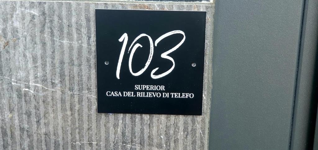 Certifikát, hodnocení, plakát nebo jiný dokument vystavený v ubytování Ercolano Luxury Suite