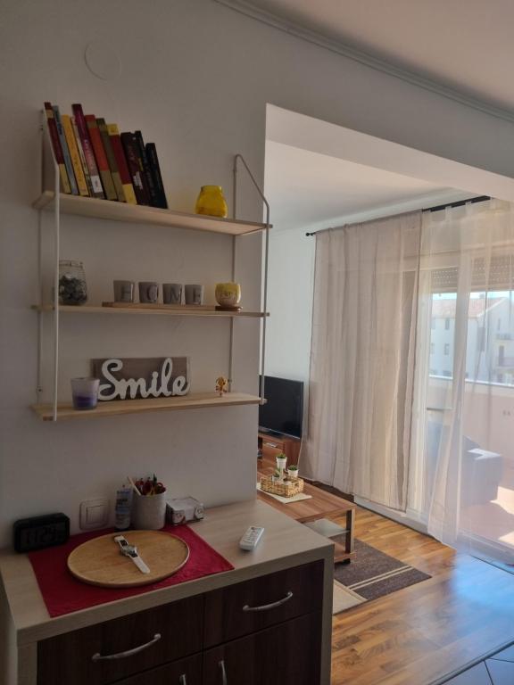 Knižnica v apartmáne