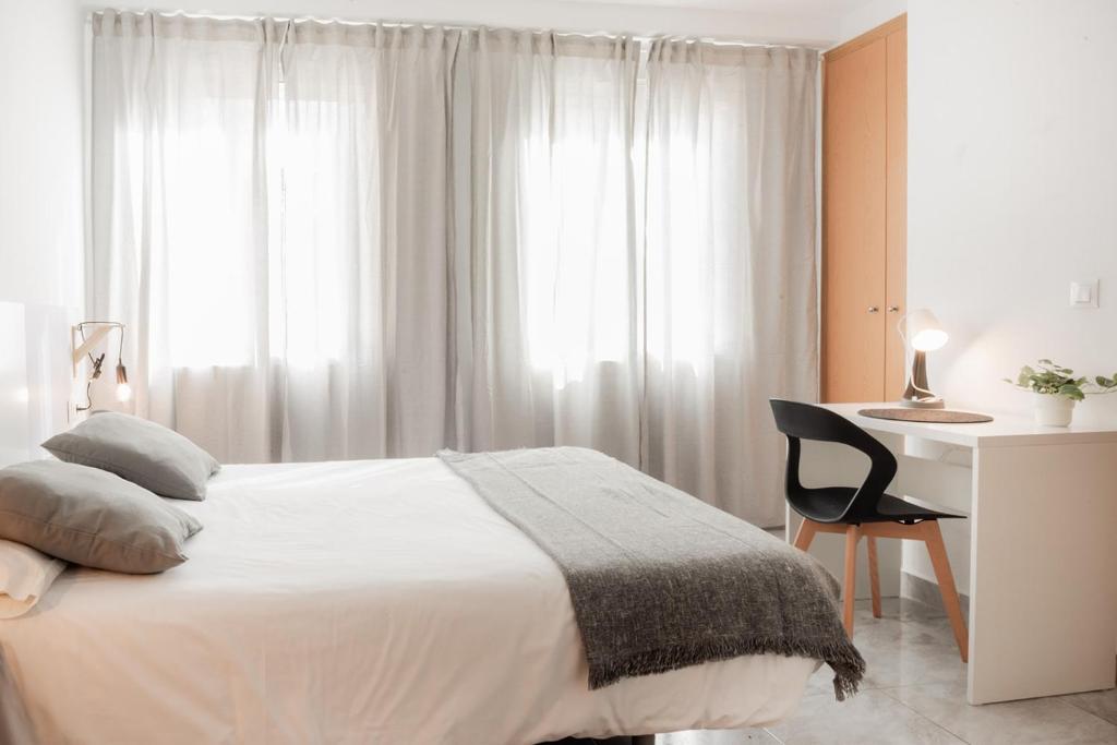 Apartamentos FV Flats Valencia - Mestalla 9, Valencia ...