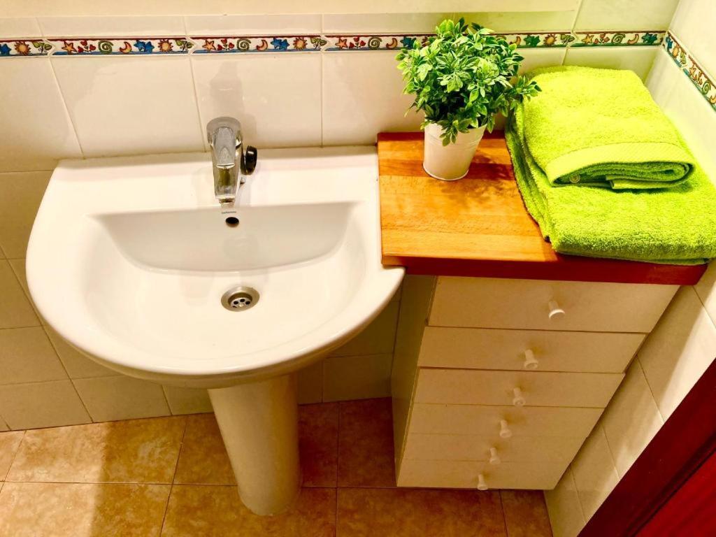 Kúpeľňa v ubytovaní Apartamento Orient en Palamós tercera línea de mar