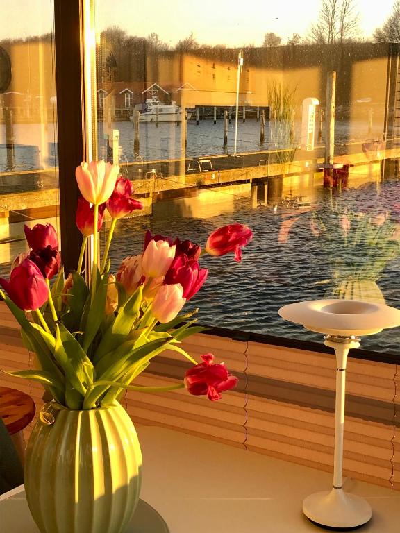 Fotografie z fotogalerie ubytování Hausboot-LaFe Flensburger Förde v destinaci Egernsund