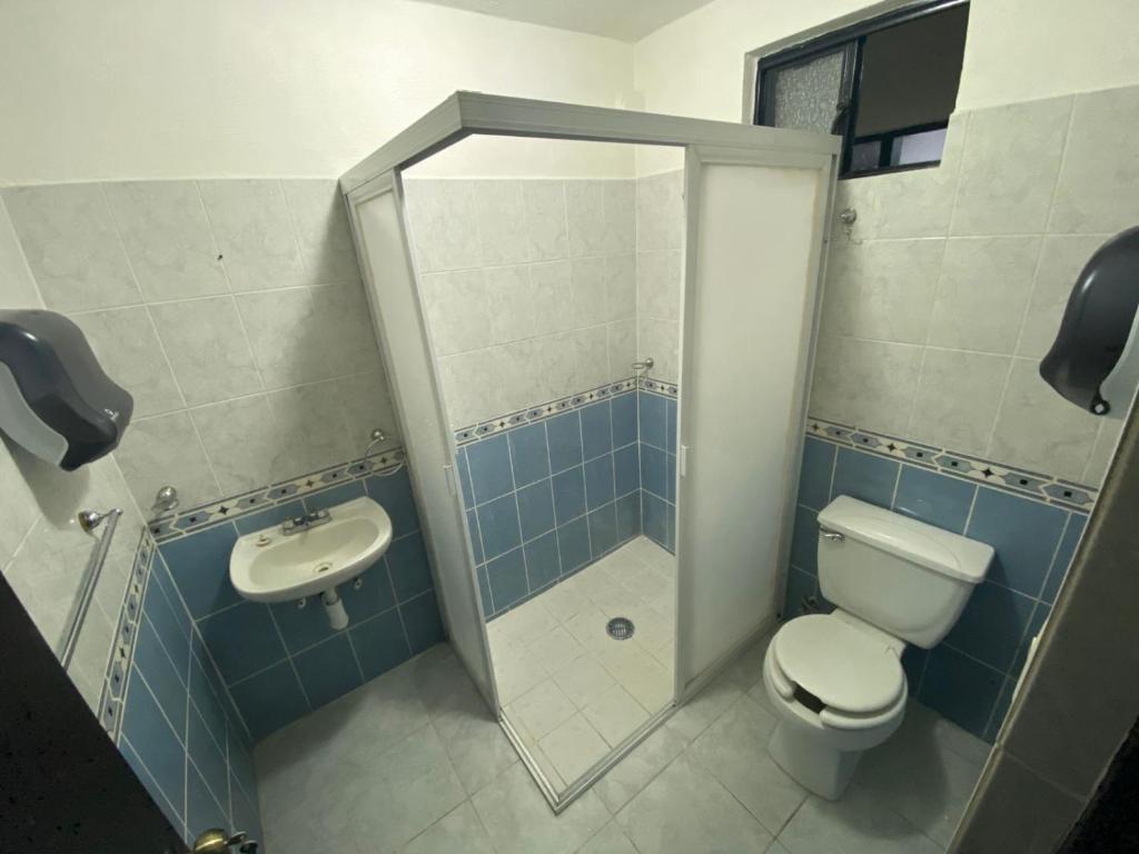 Ванная комната в Hostal San Bernabé