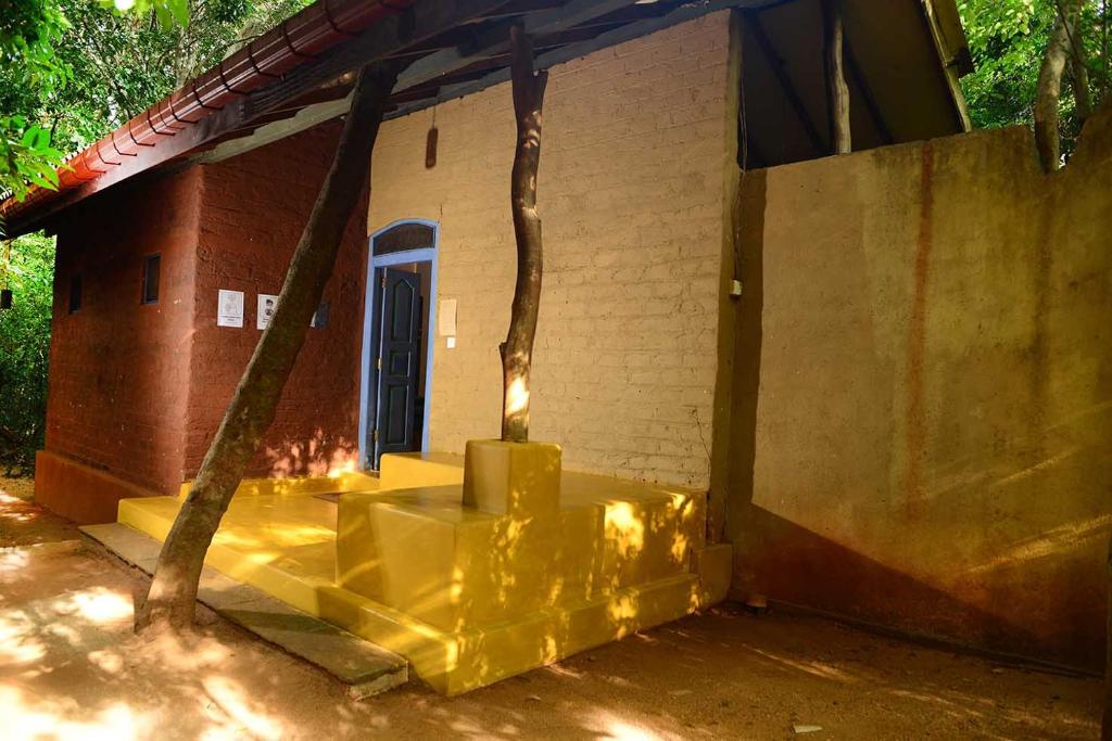 Back of Beyond - Pidurangala - 11