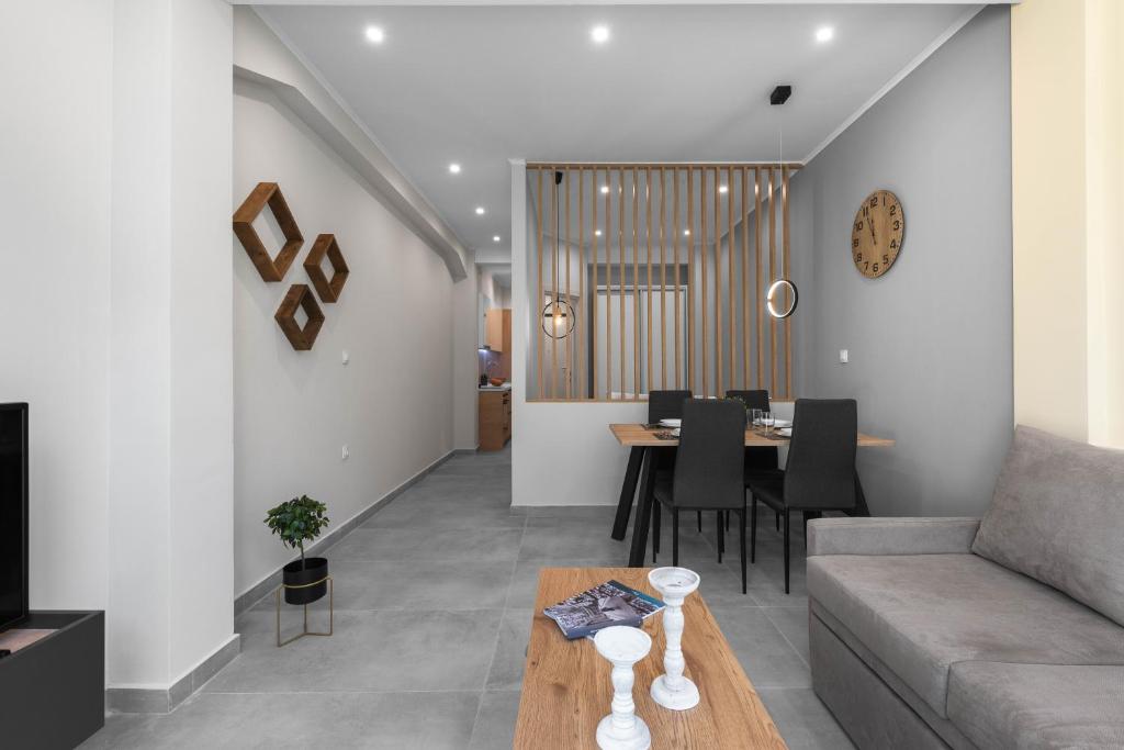 Penthouse Apartments, The Luxury Suites - Studio With Balcony