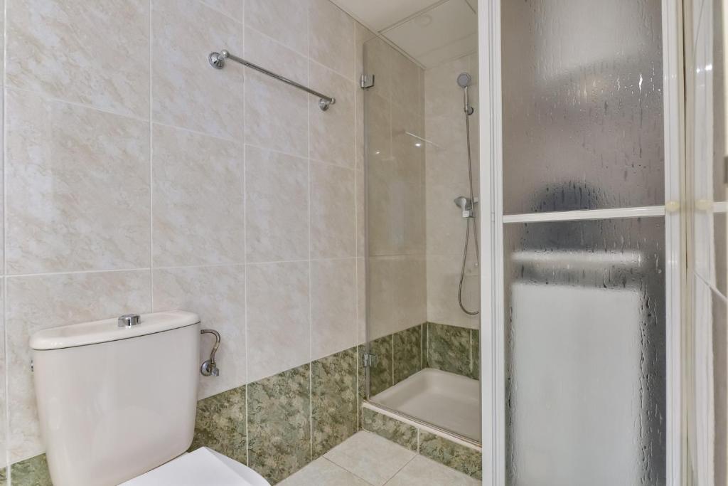 Koupelna v ubytování Apartamentos Zafiro Atico (3-12º-C)