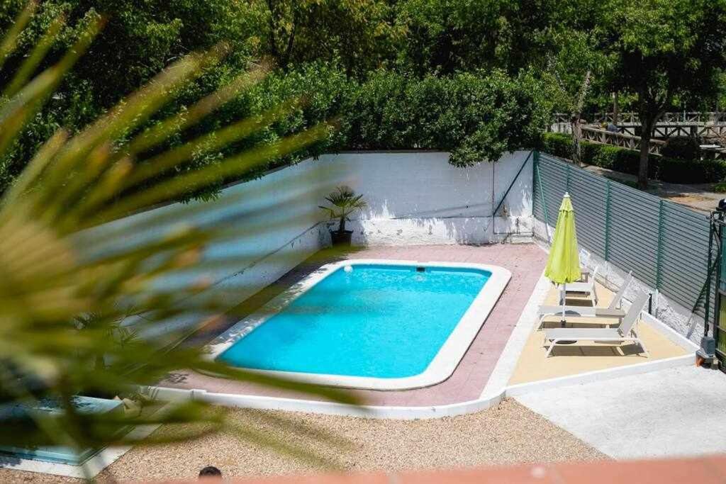 Newly renovated room w Pool y BikeParking, Girona ...