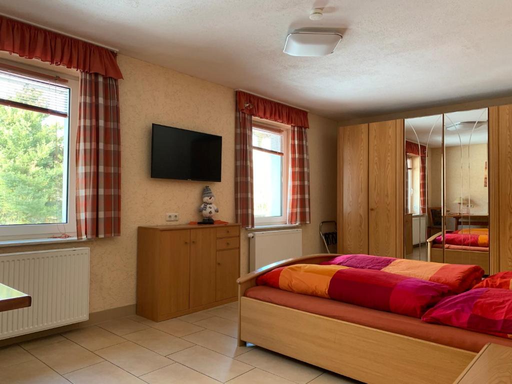 Pension Pöhlbergblick Annaberg - Double Room With Garden View