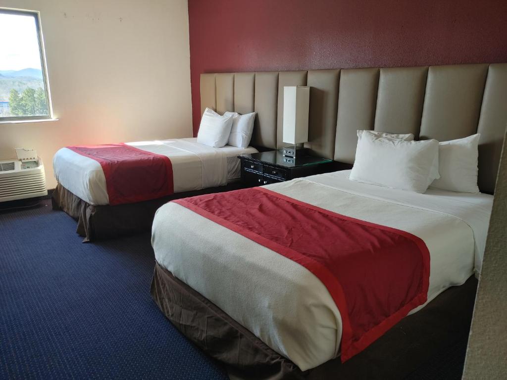Hotel Pigeon Forge photo