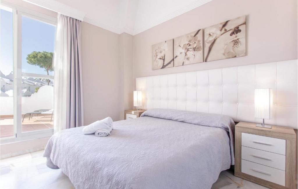 Nice home in Marbella with WiFi, Outdoor swimming pool and 1 ...