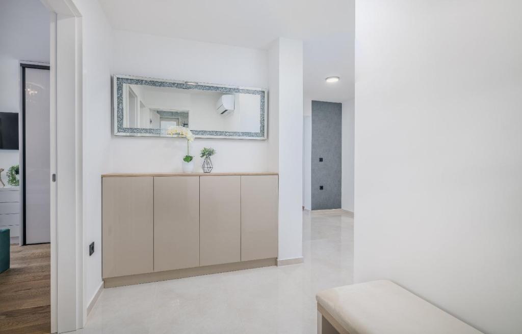 Zdjęcie z galerii obiektu Villa Njivice Apartman Marina w mieście Nijvice