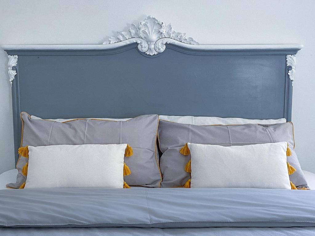 Catania Bedda Home