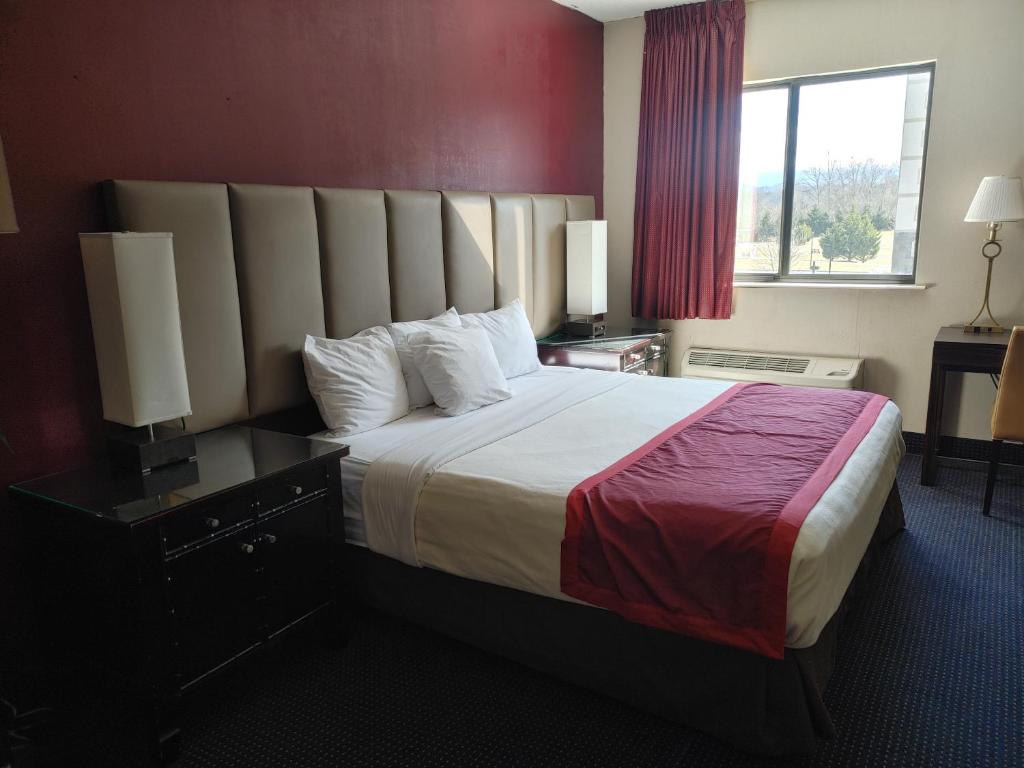 Hotel Pigeon Forge photo