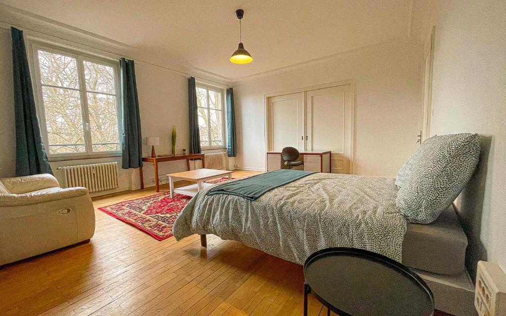 Chambres privées -Private room- dans un spacieux appartement - 100m2 centre proche gare - Superior Apartment