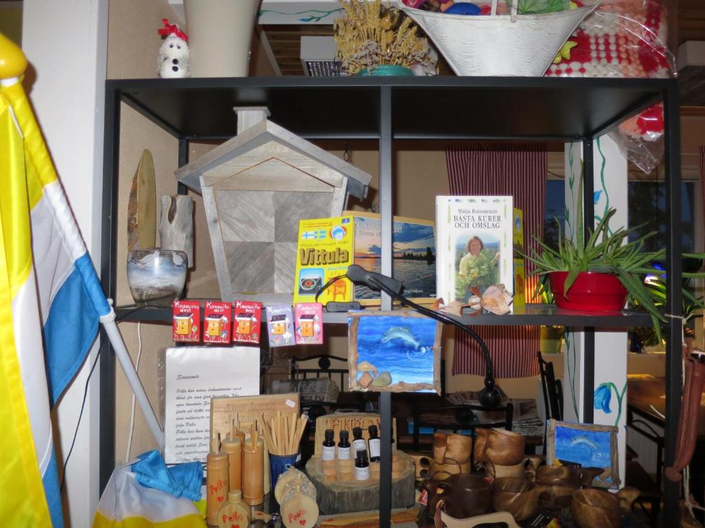 Fotografie z fotogalerie ubytování Dessans Café & Logi v destinaci Pello