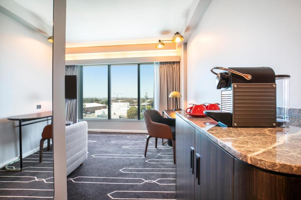 Crowne Plaza Sydney Airport by IHG - Resim 9