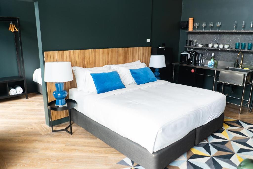 The Blue Hotel Bondi - Resim 38