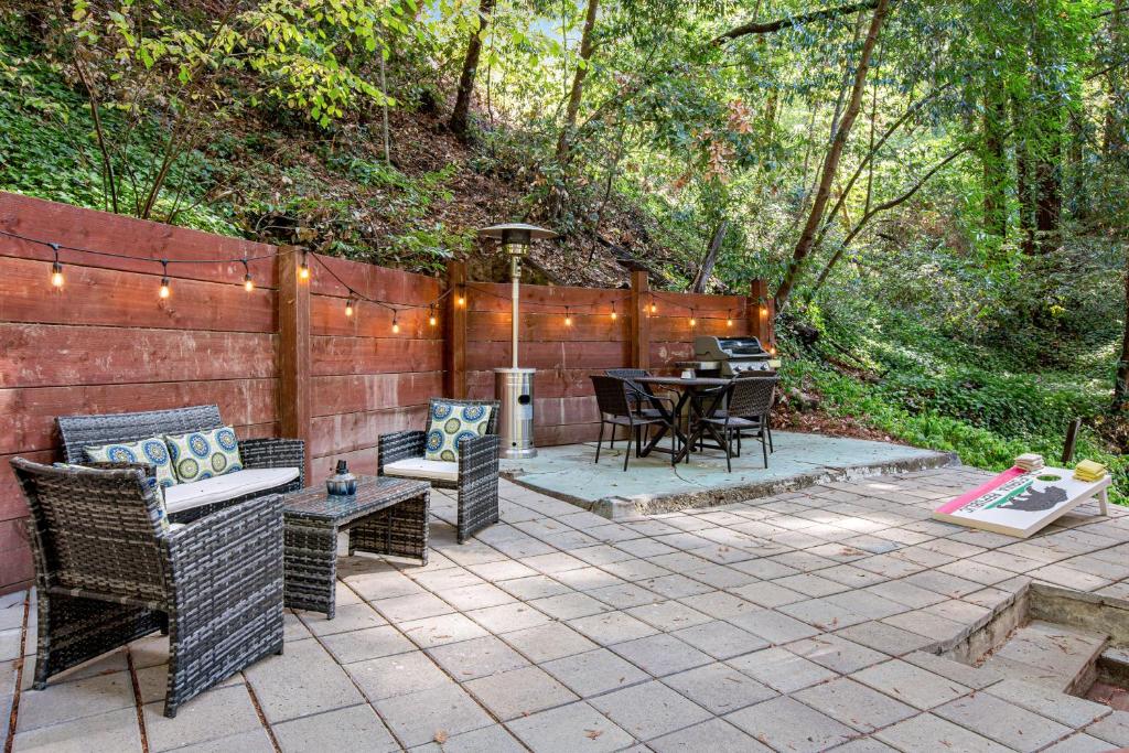 Κήπος έξω από το Canyon House