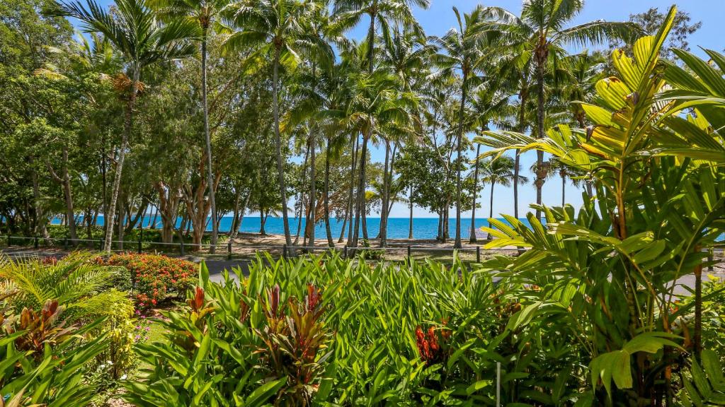Agincourt Beachfront Apartments - Appartement En Bord De Mer De Deux Chambres