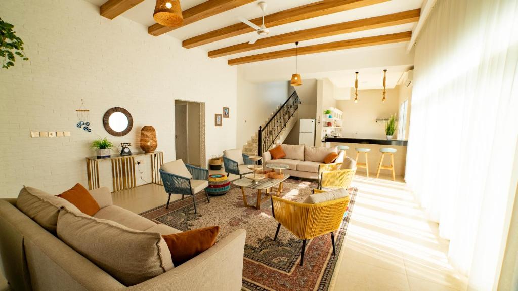 Posezení v ubytování Luxury Farm Villa in Musanaa Oman