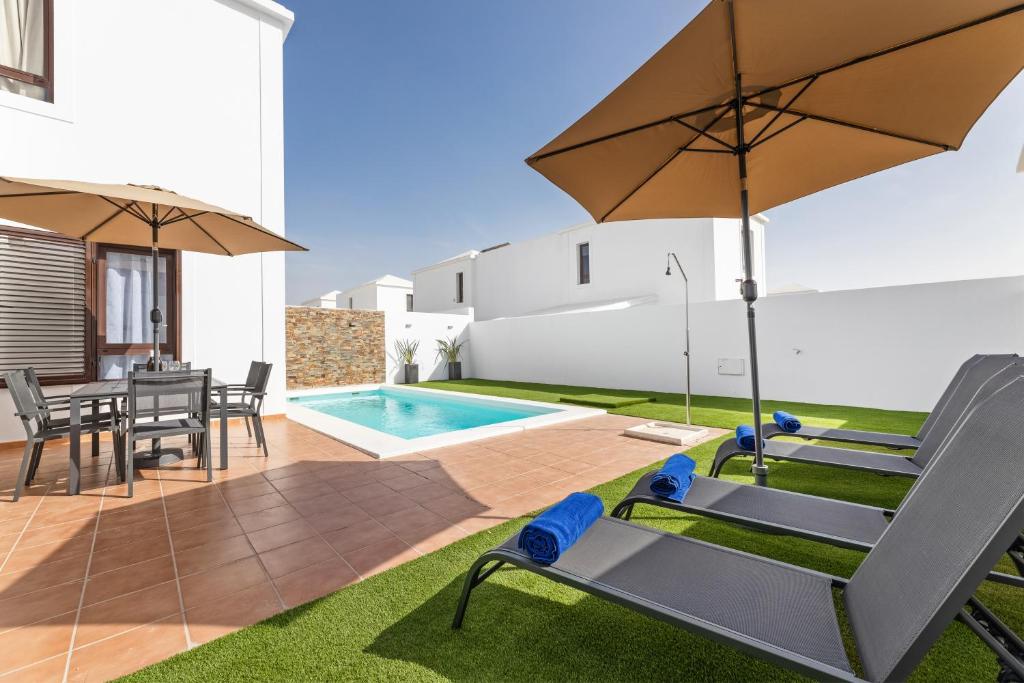 Basen w obiekcie Lanzarote Villa Arts lub w pobliżu