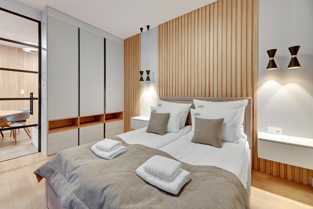 Granaria Premium Riverside & Parking by Downtown Apartments - 8