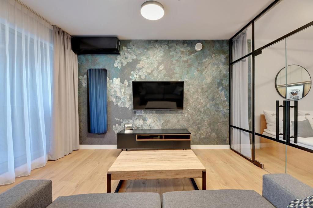 Granaria Premium Riverside & Parking by Downtown Apartments - 17