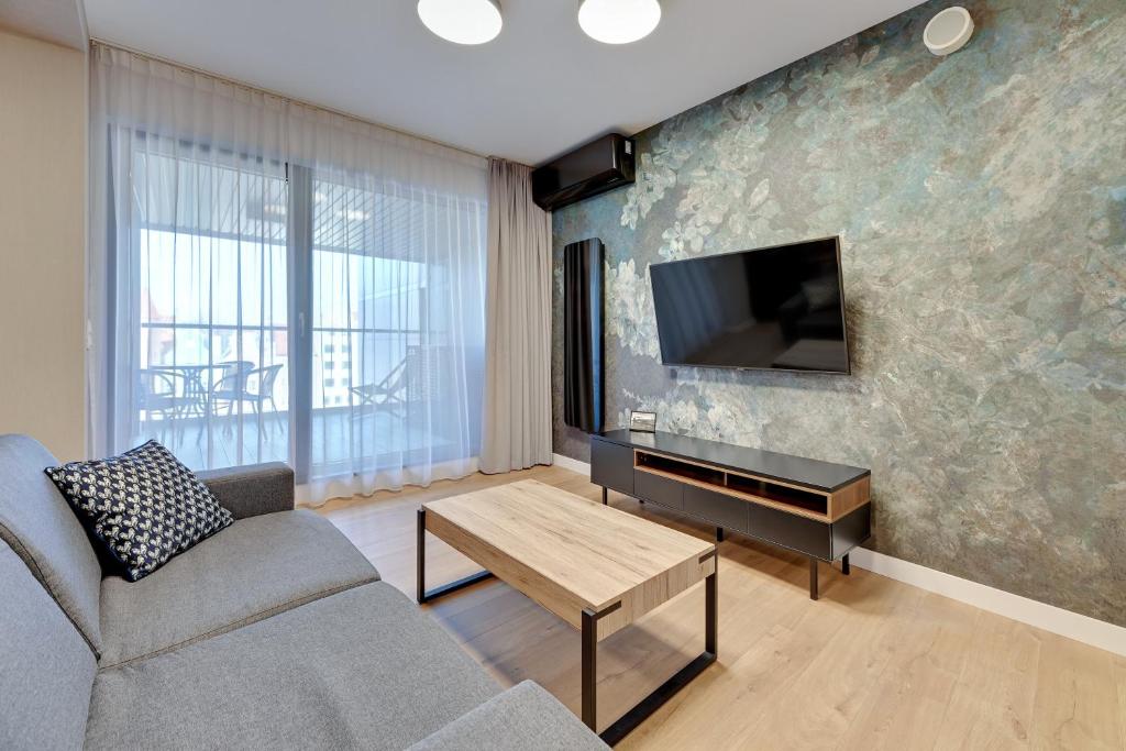 Granaria Premium Riverside & Parking by Downtown Apartments - 18