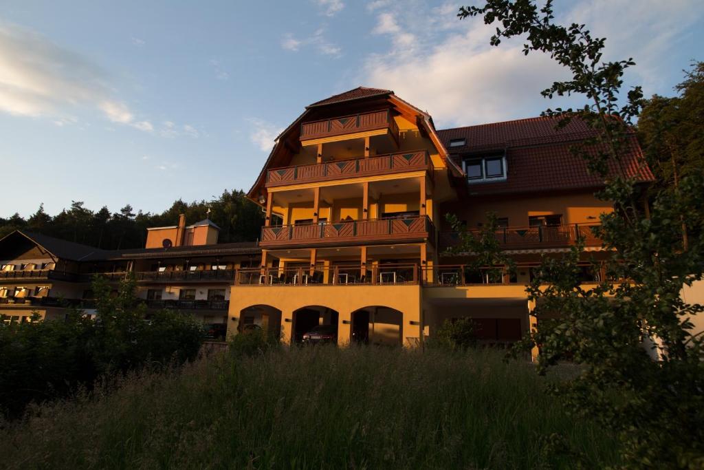 Budova, kde se hotel nachází