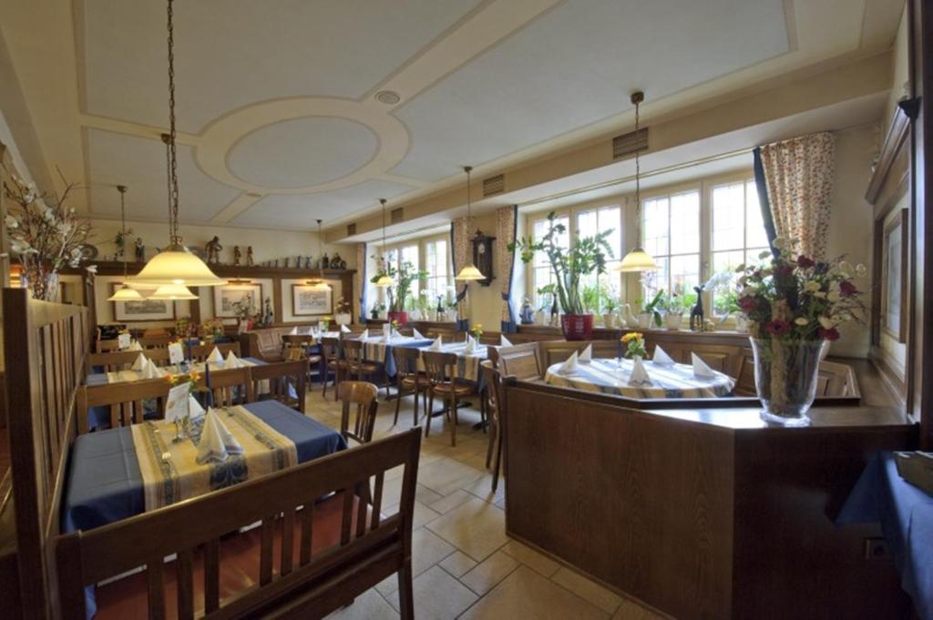 Restaurace v ubytování Land-gut-Hotel Hotel Adlerbräu