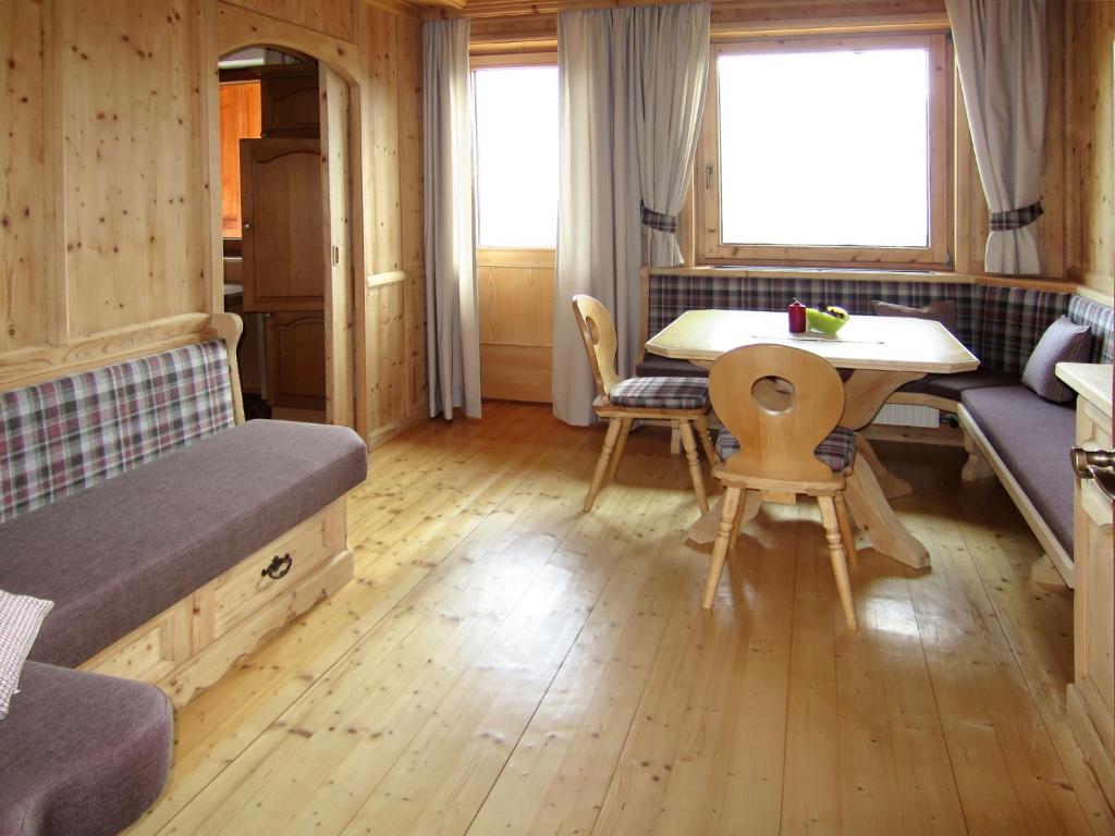 Posezení v ubytování Apartment Häuser-1 by Interhome