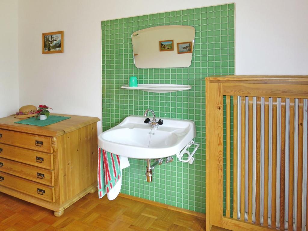 Postel nebo postele na pokoji v ubytování Holiday Home Lux by Interhome