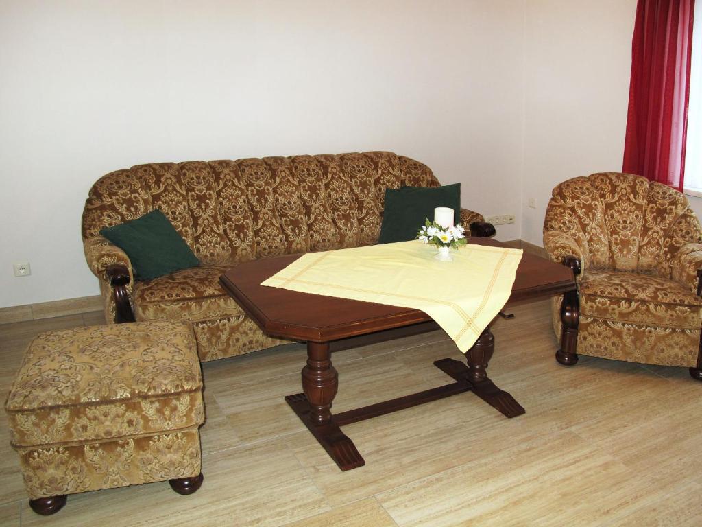 Posezení v ubytování Apartment Am Burgberg by Interhome