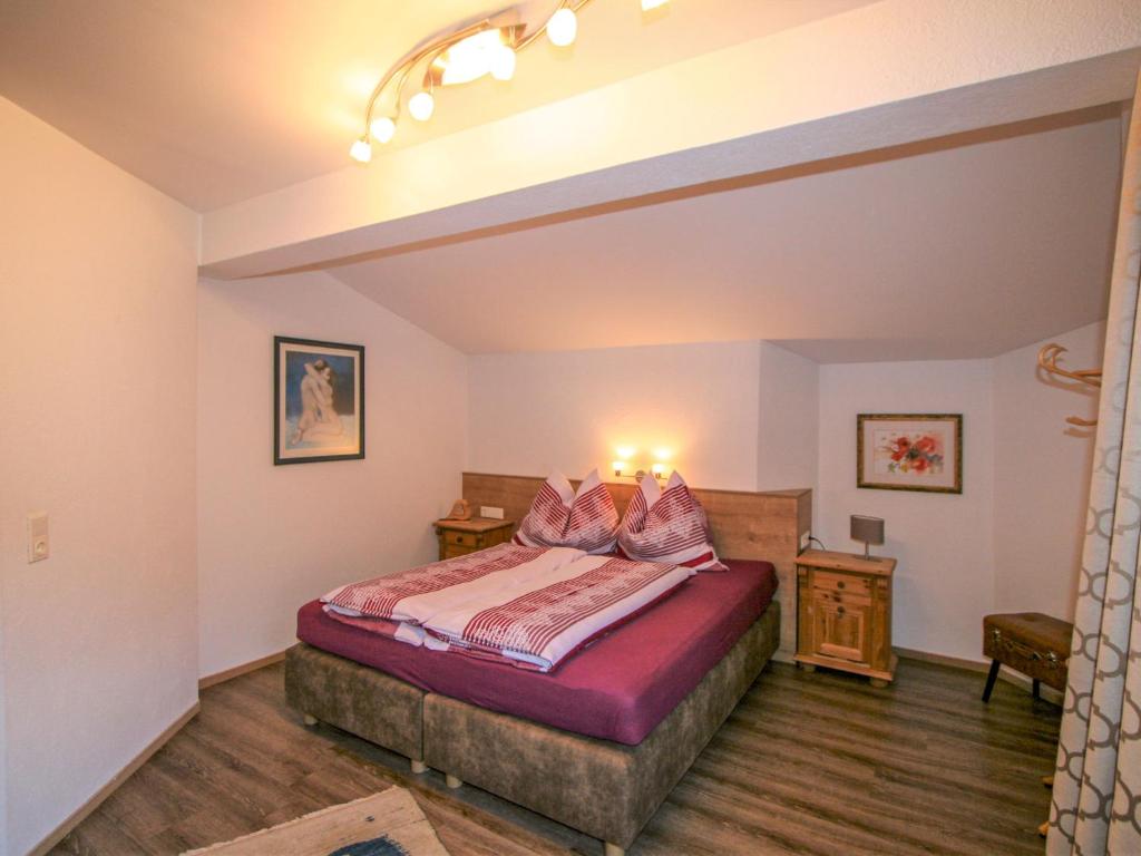 Postel nebo postele na pokoji v ubytování Apartment Hundsbichler-2 by Interhome
