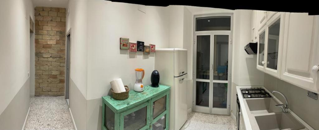 A kitchen or kitchenette at Casa Tua a Santa Maria Maggiore