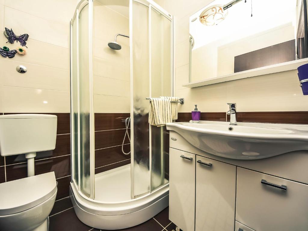 Koupelna v ubytování Holiday Home Franka by Interhome