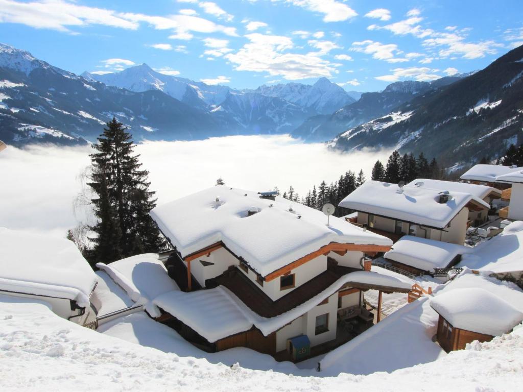 Peisaj natural din apropierea acestui apartament