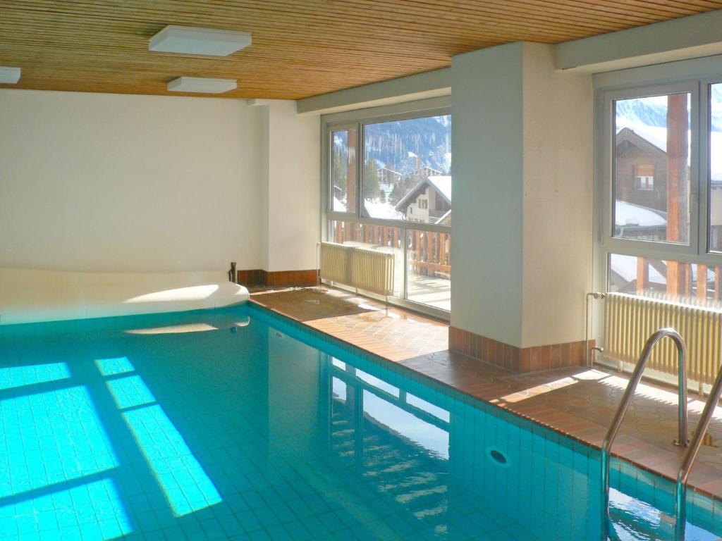 Bazén v ubytování Apartment Résidence 35 by Interhome nebo v jeho okolí