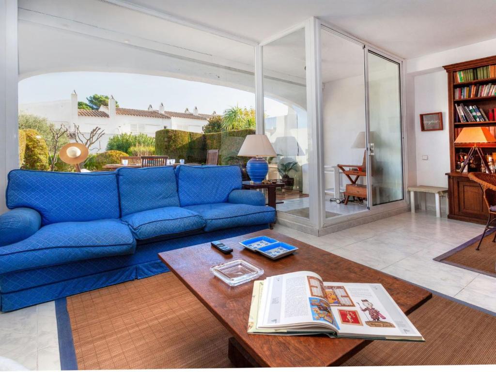 Posezení v ubytování Holiday Home La Reserva II by Interhome