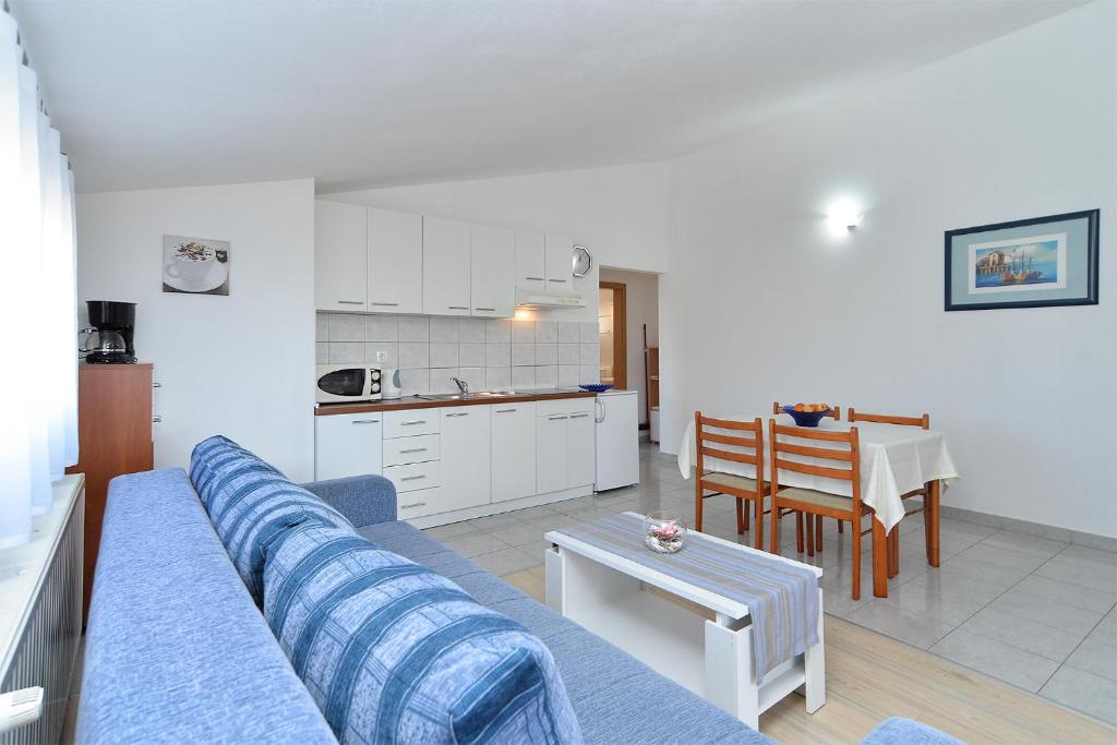 Kuchyň nebo kuchyňský kout v ubytování Apartments Jere 719
